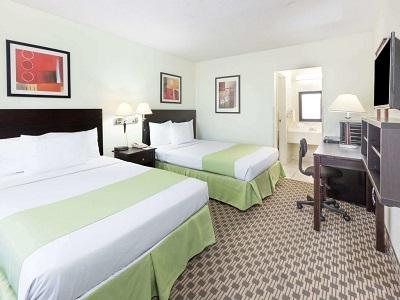 Days Inn By Wyndham Dallas Irving Εξωτερικό φωτογραφία