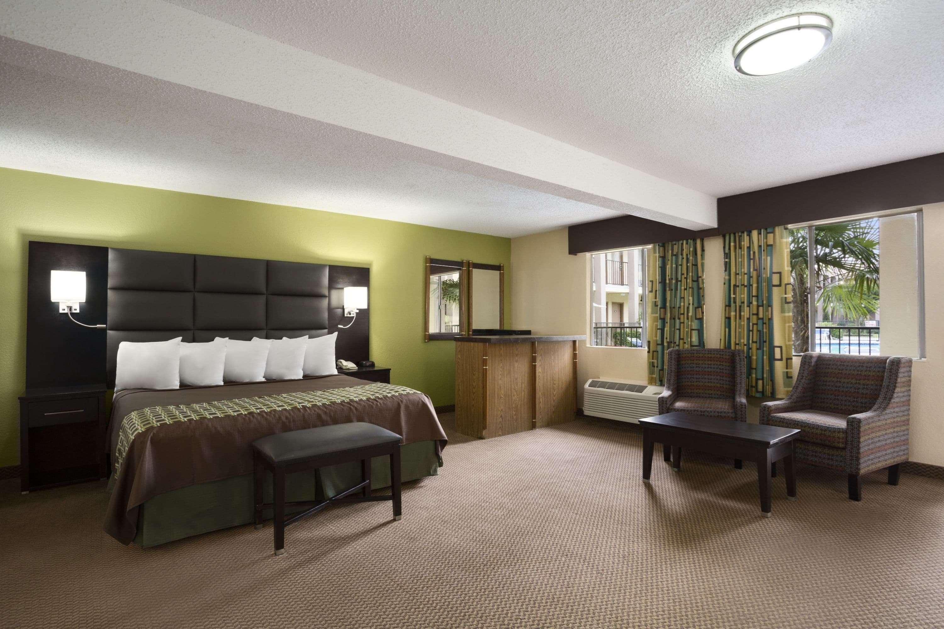 Days Inn By Wyndham Dallas Irving Εξωτερικό φωτογραφία