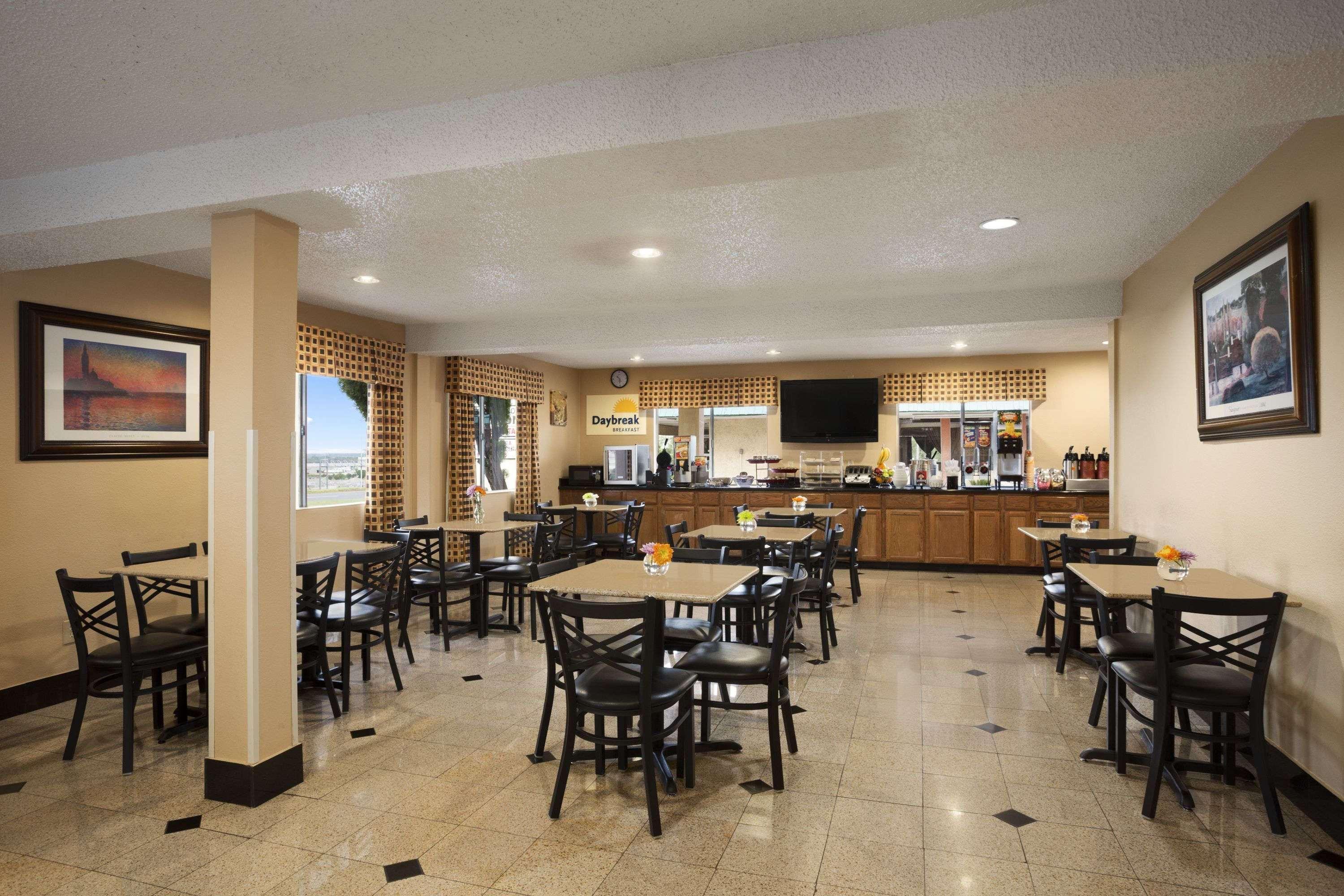 Days Inn By Wyndham Dallas Irving Εξωτερικό φωτογραφία